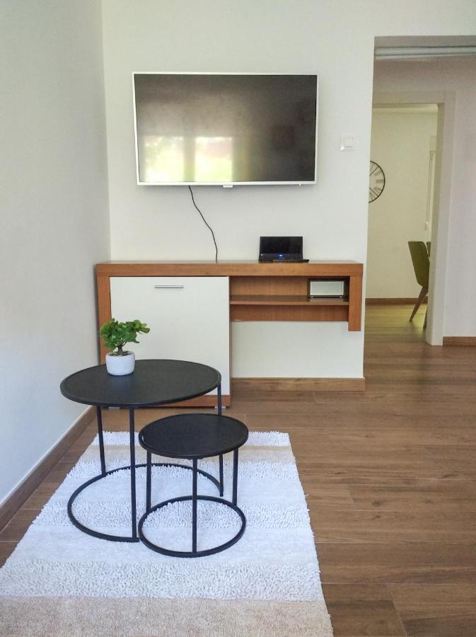 Apartment Vida - Amazing Place With Garden And Terrace リエカ エクステリア 写真