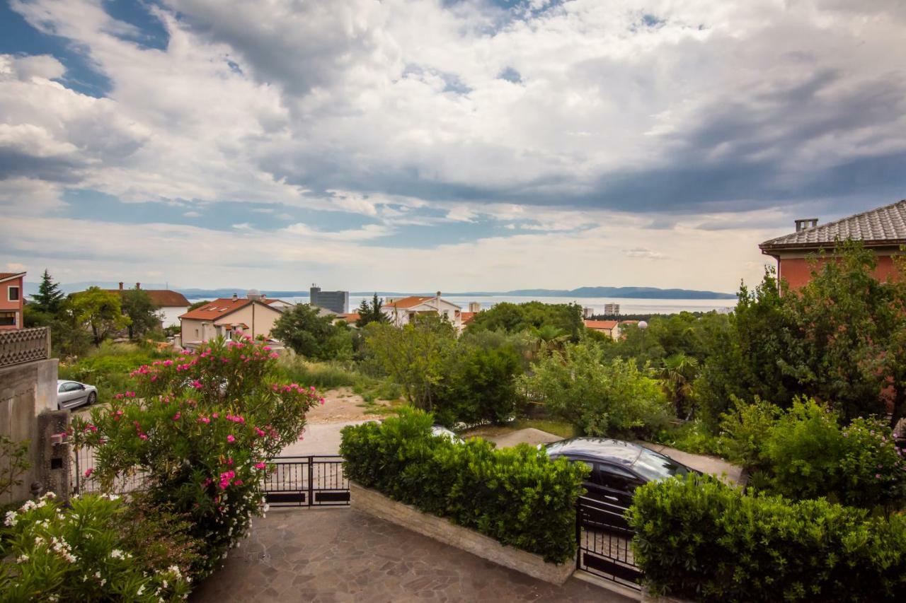 Apartment Vida - Amazing Place With Garden And Terrace リエカ エクステリア 写真