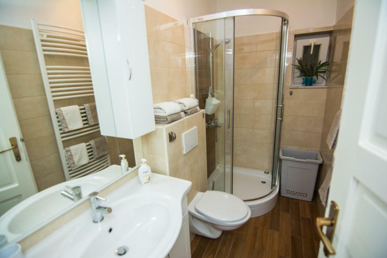 Apartment Vida - Amazing Place With Garden And Terrace リエカ エクステリア 写真